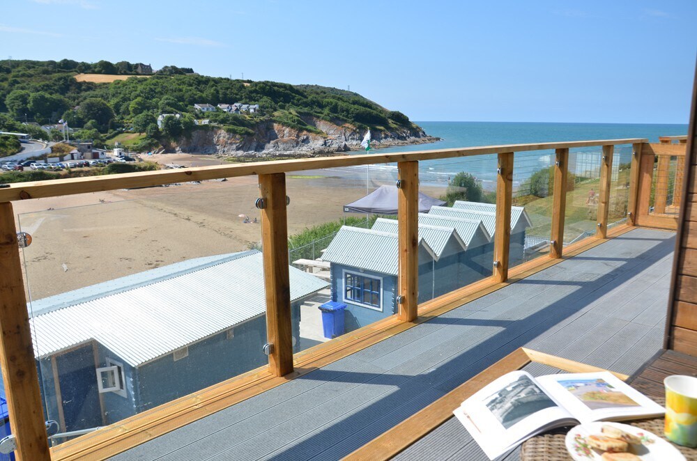 Pabell Pren Glamping by Aberporth Beach Holidays